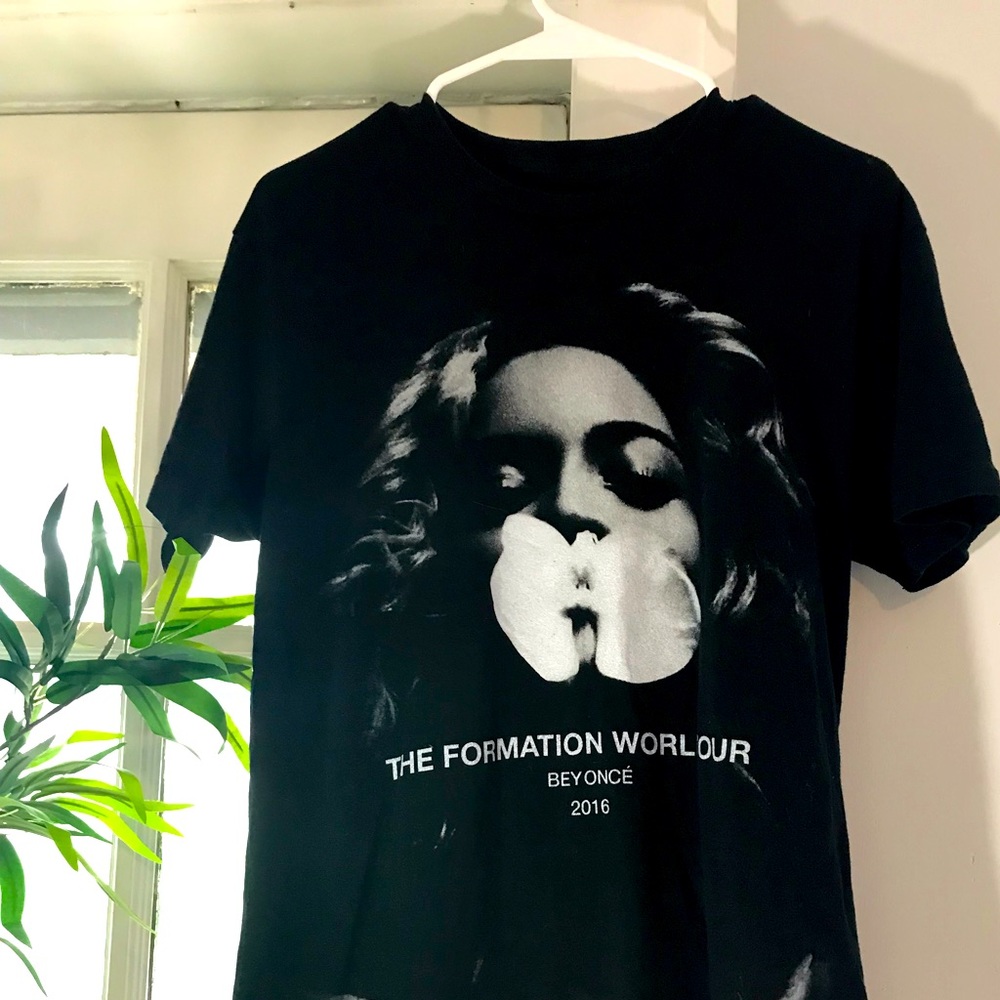 Beyoncé’s 2016 formation tour concert t-shirt